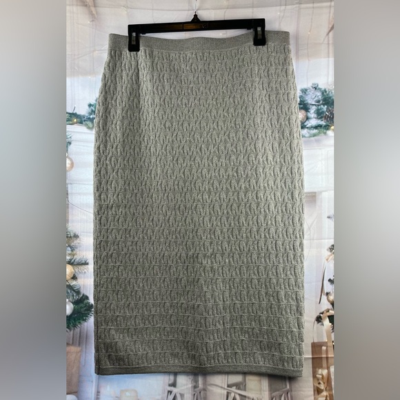 Michael Kors Size:L Women SWEATER SKIRT Metallic Silver Logo Knit Elastic Waist - Picture 9 of 10